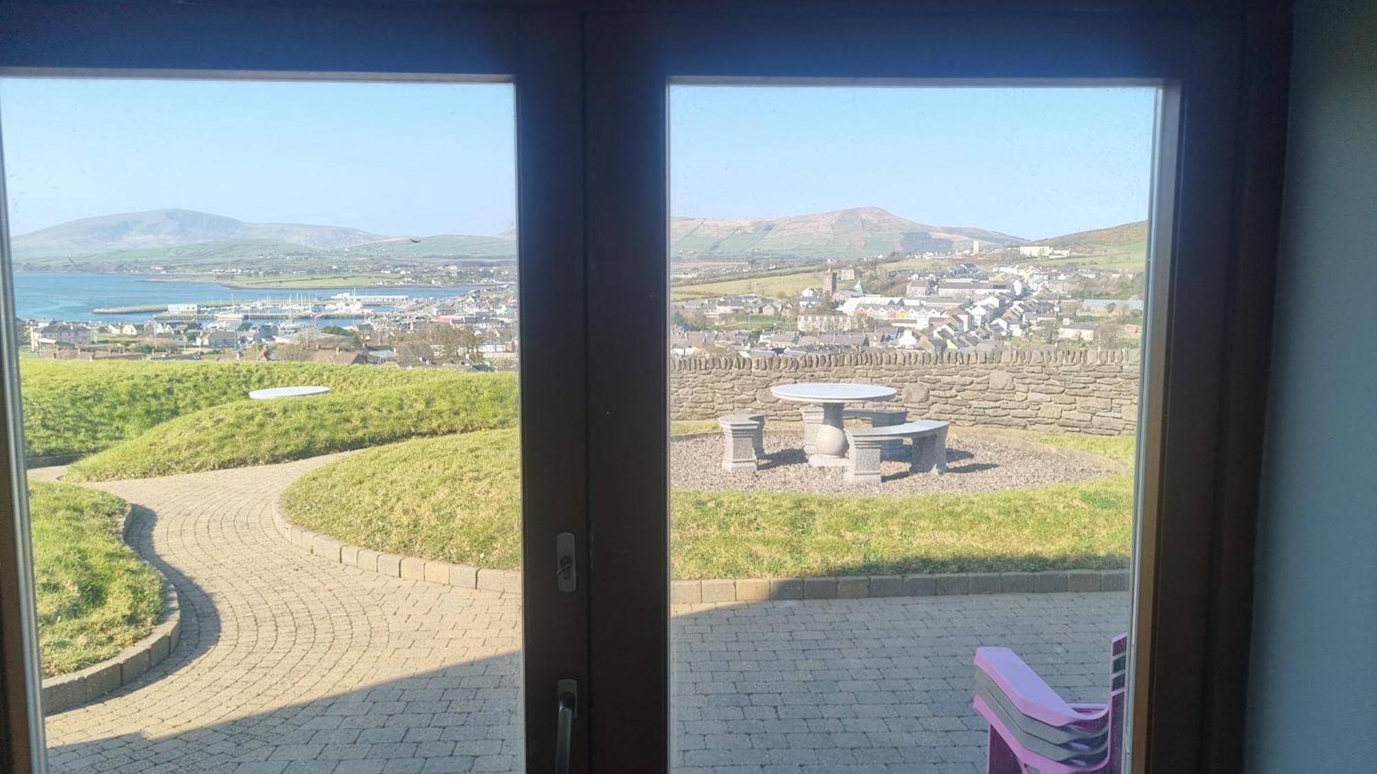 Fab View (Adults Only) Otel Dingle Oda fotoğraf